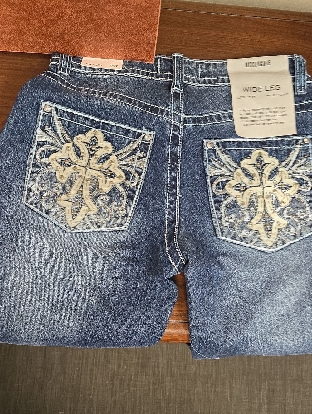 DISCLOSURE Y2K Bling Cross Wide Leg Jeans NWT Low Rise Med Wash Denim Sz 5/27